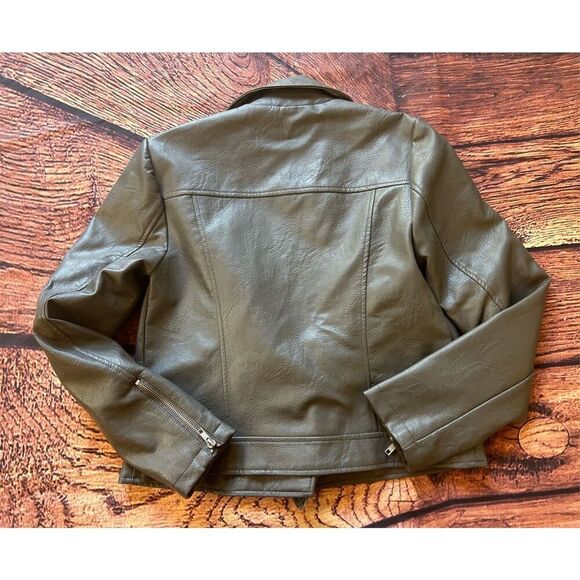 Forever 21‎ (Medium) Faux Leather Silver Biker Jacket - Picture 4 of 11